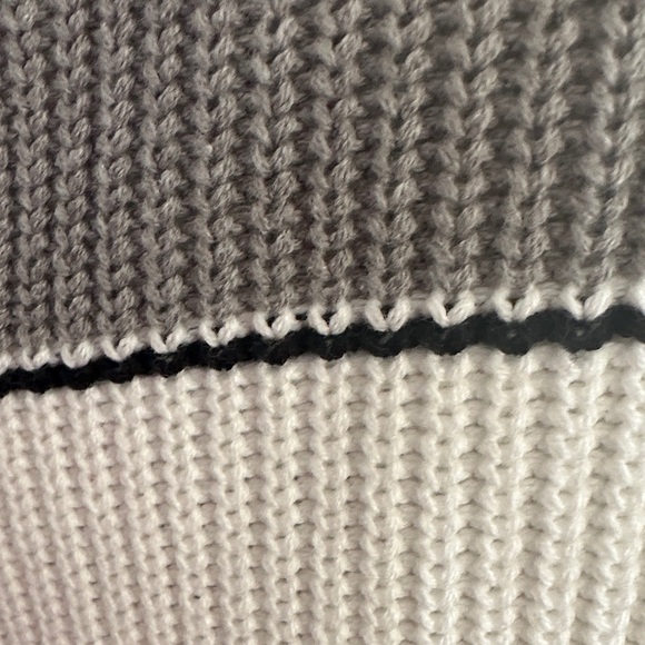 Elan Gray White Wide Striped Quarter Zip Pullover Knit Cowl Neck Sweater Size S - Picture 6 of 11